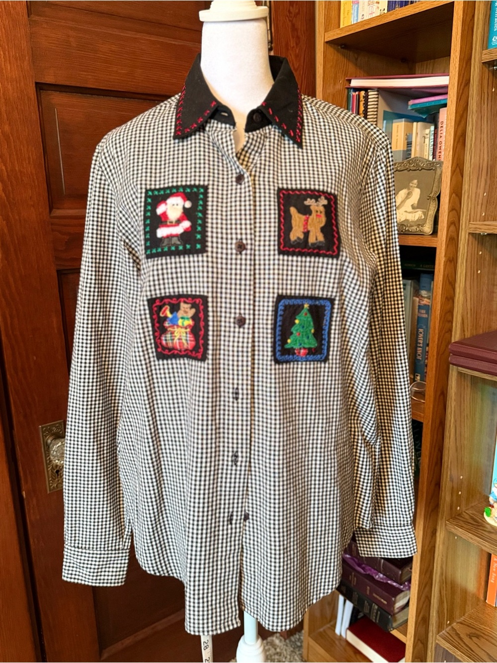 Lemon Grass Women's Gingham Button Down
Shirt with Christmas Appliqués /Size S